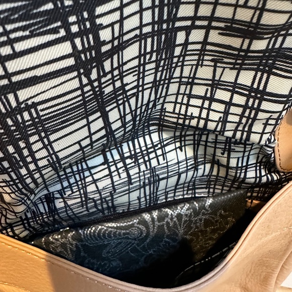 Vince Camuto Crossbody Handbag - Brand new with tags! - Picture 7 of 8